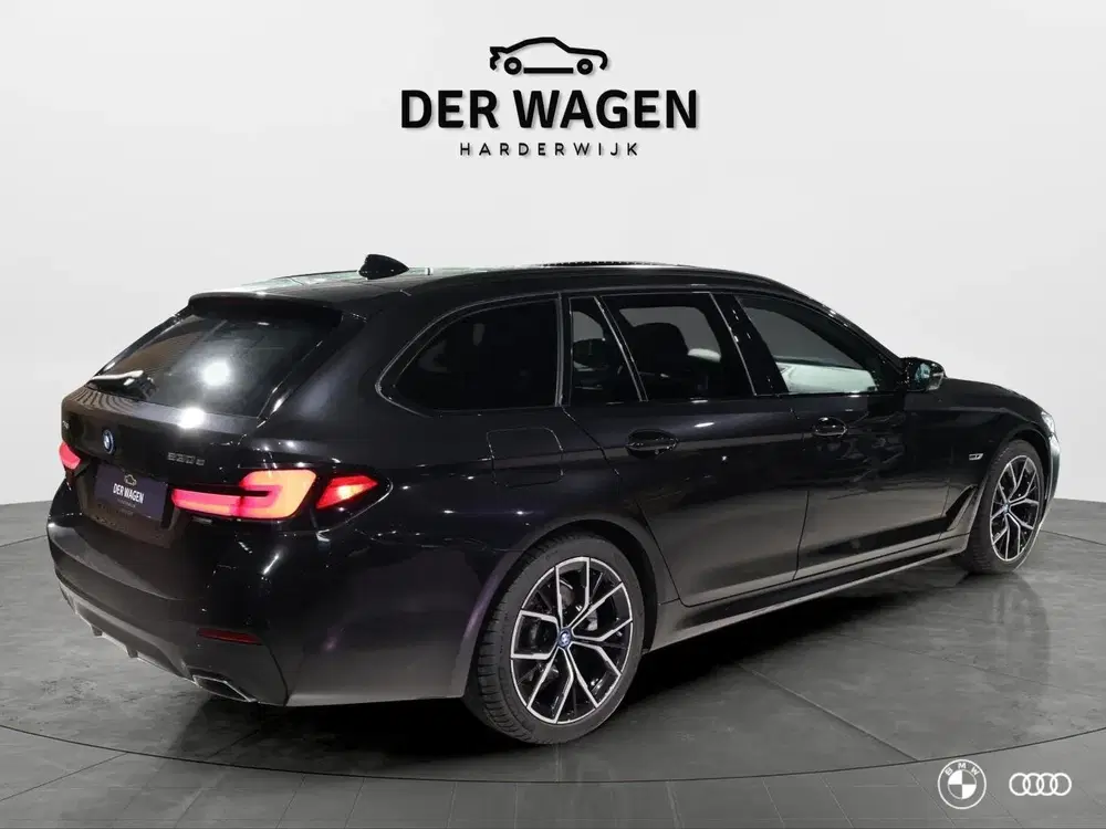 BMW 5-serie xDrive M SPORT uit 2023, foto 3