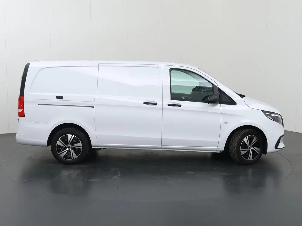Mercedes-Benz Vito 116 CDI uit 2024, foto 6