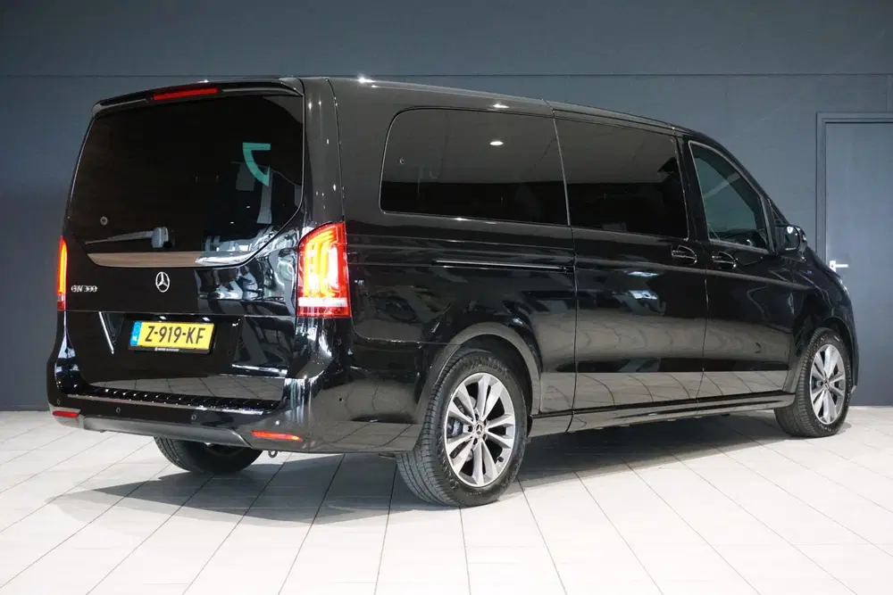 Mercedes-Benz EQV 300 L3 90 kWh 6-pers lounge + LUCHTVERING uit 2022, foto 2