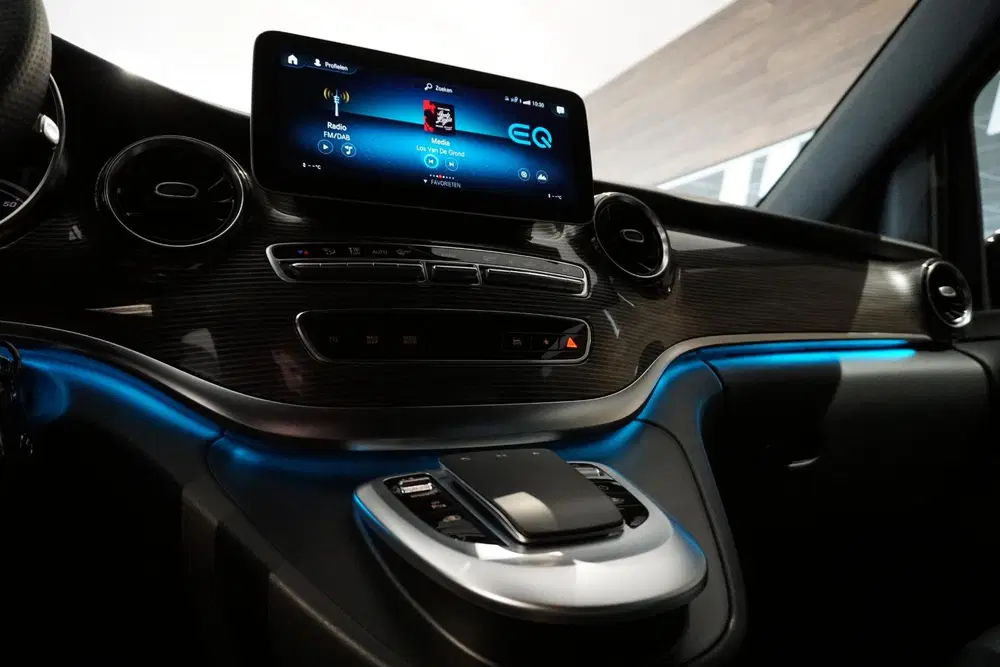 Mercedes-Benz EQV 300 L3 90 kWh 6-pers lounge + LUCHTVERING uit 2022, foto 20