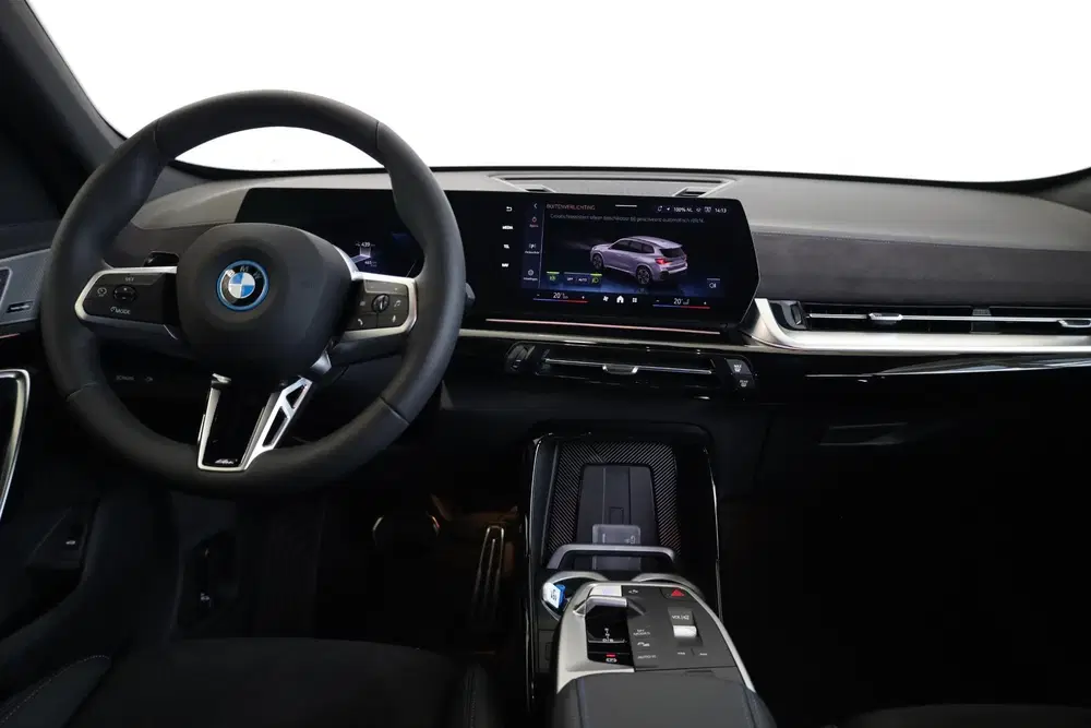 BMW iX1 eDrive20 uit 2026, foto 11