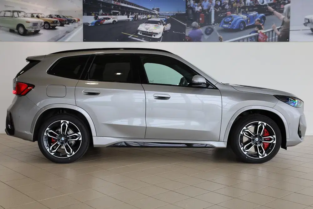 BMW iX1 eDrive20 uit 2026, foto 3