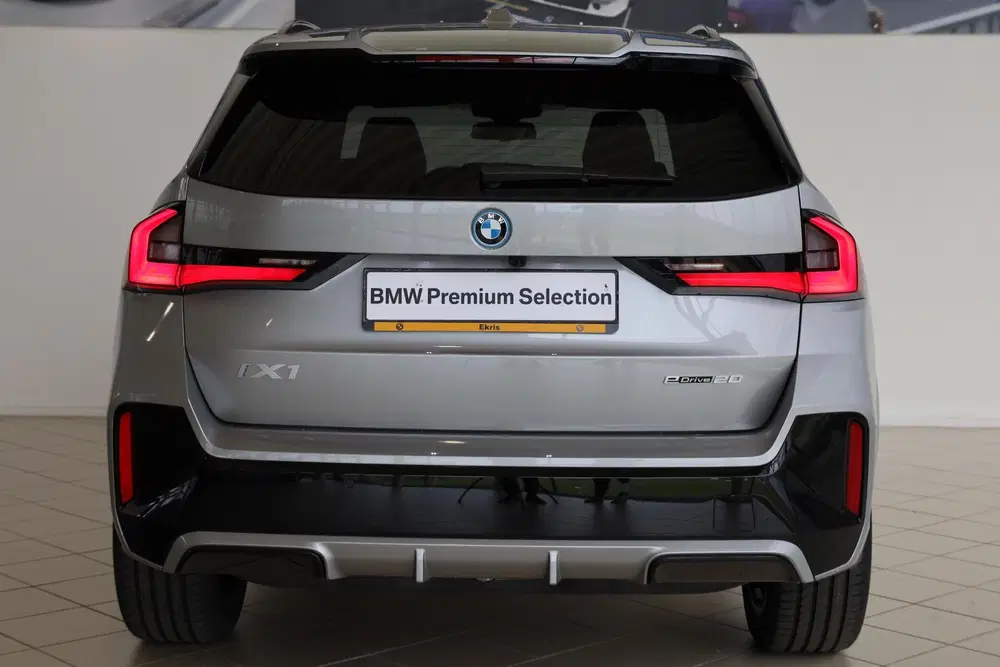 BMW iX1 eDrive20 uit 2026, foto 5