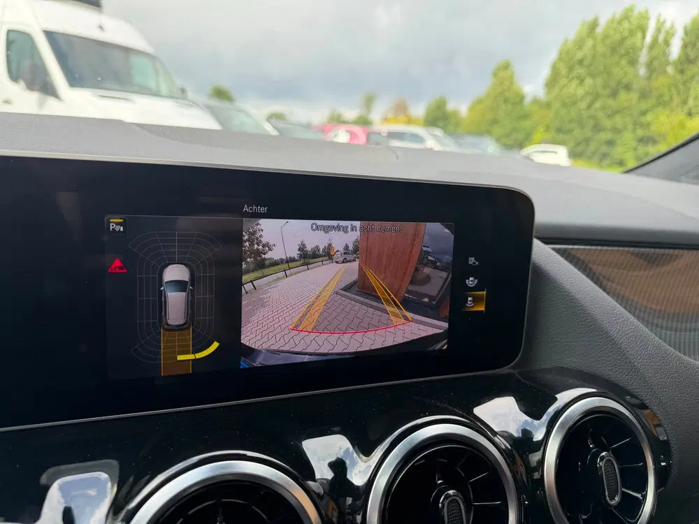 Mercedes-Benz B-Klasse 180 Business Solution AMG l PANO l WI uit 2020, foto 12