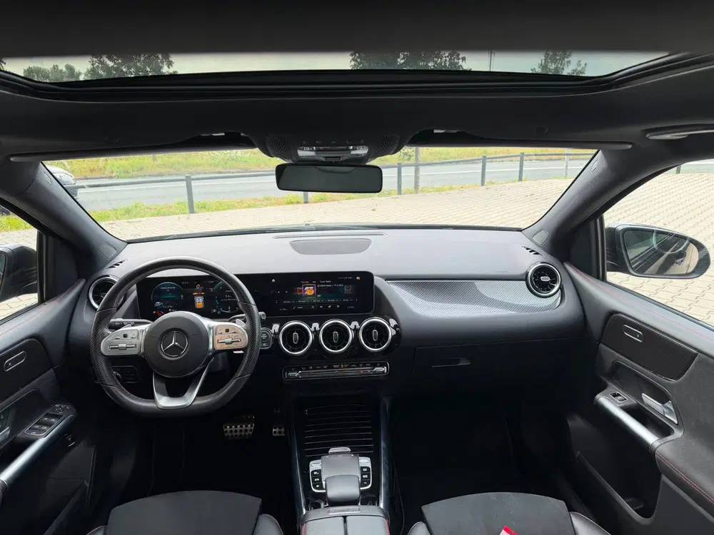 Mercedes-Benz B-Klasse 180 Business Solution AMG l PANO l WI uit 2020, foto 2