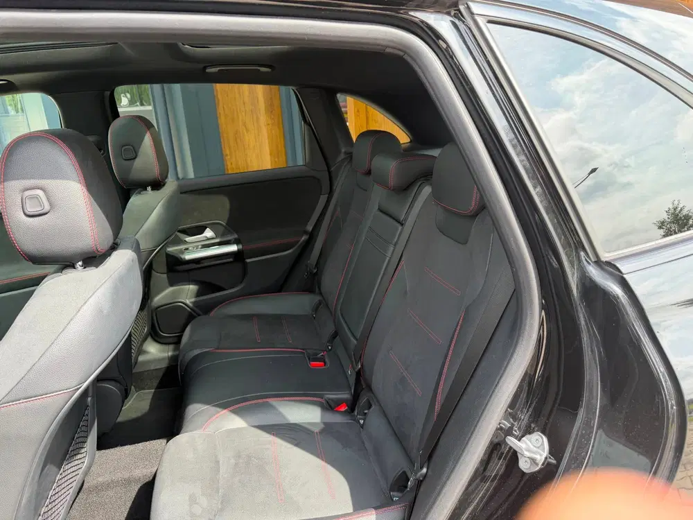 Mercedes-Benz B-Klasse 180 Business Solution AMG l PANO l WI uit 2020, foto 5