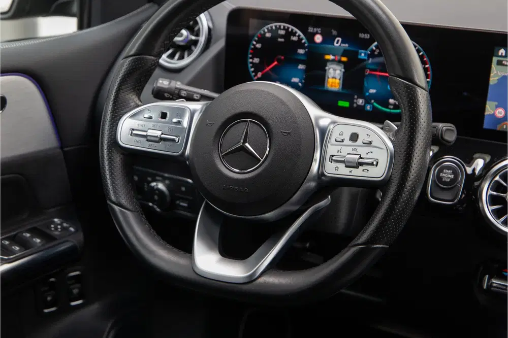 Mercedes-Benz B-Klasse 250 e AMG Night Edition uit 2020, foto 15