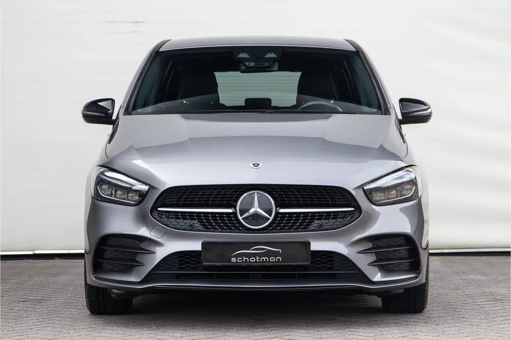 Mercedes-Benz B-Klasse 250 e AMG Night Edition uit 2020, foto 3