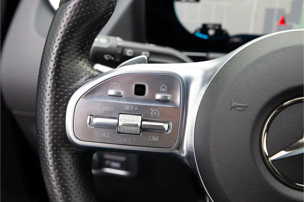 Mercedes-Benz B-Klasse 250 e AMG Night Edition uit 2020, foto 20