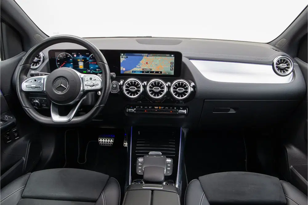 Mercedes-Benz B-Klasse 250 e AMG Night Edition uit 2020, foto 9