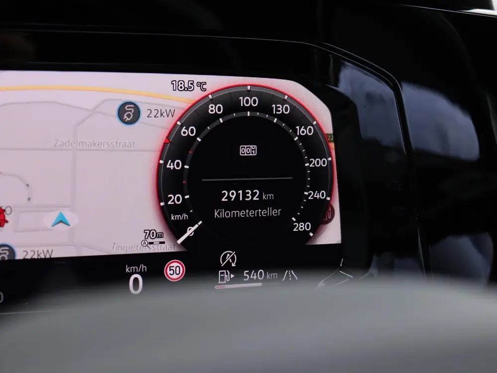 Volkswagen Golf 2.0 TSI GTI | Panoramadak | Stoel- en stuurv uit 2024, foto 19