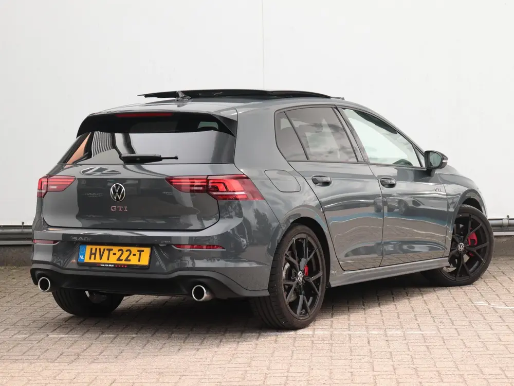Volkswagen Golf 2.0 TSI GTI | Panoramadak | Stoel- en stuurv uit 2024, foto 4