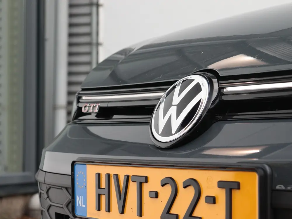 Volkswagen Golf 2.0 TSI GTI | Panoramadak | Stoel- en stuurv uit 2024, foto 6