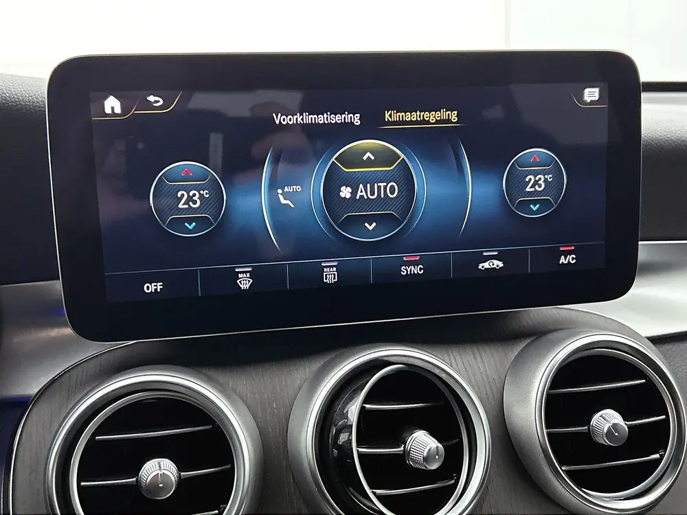 Mercedes-Benz GLC 300e 4MATIC Premium Plus uit 2021, foto 12
