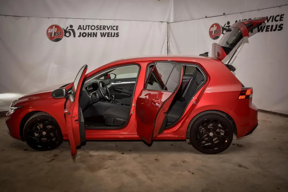 Volkswagen GOLF 8 1.5 TSI Life Business uit 2022, foto 17