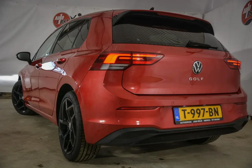 Volkswagen GOLF 8 1.5 TSI Life Business uit 2022, foto 7