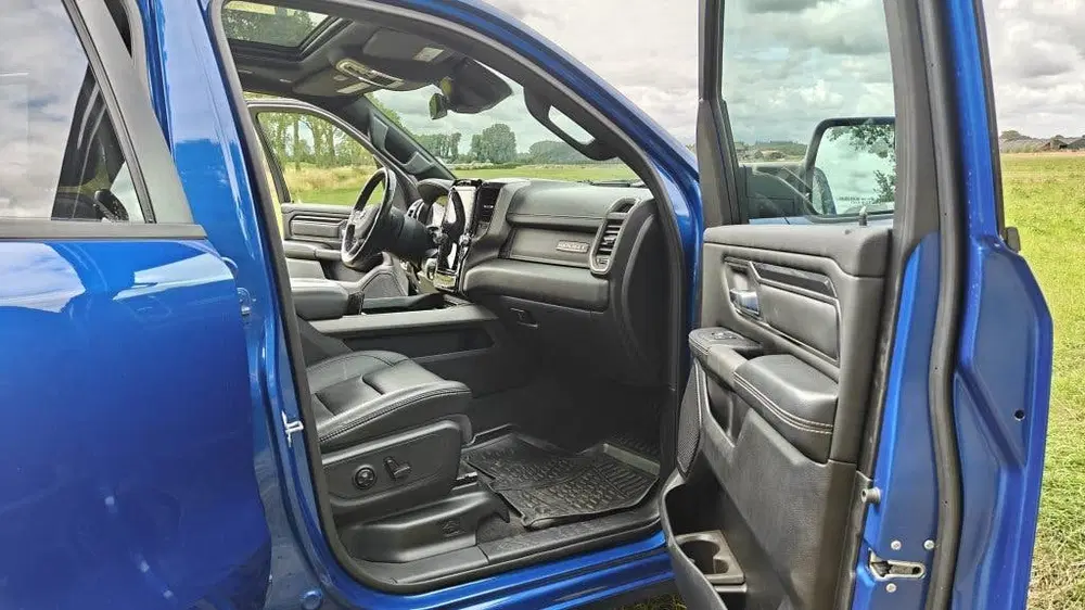 Dodge RAM RAM 1500 Crew Cab V8 uit 2019, foto 13