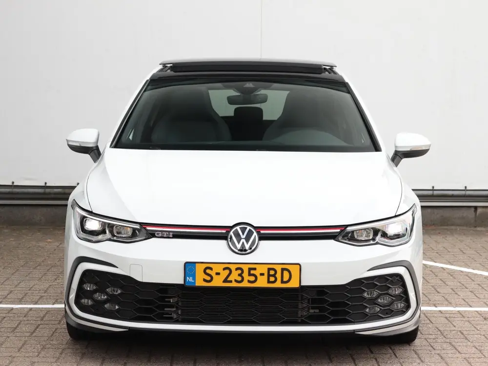 Volkswagen Golf 2.0 TSI GTI | Panoramadak | Adaptief onderst uit 2021, foto 2