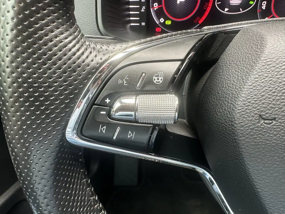 Skoda Karoq 1.5 TSI ACT Sportline Business uit 2021, foto 20
