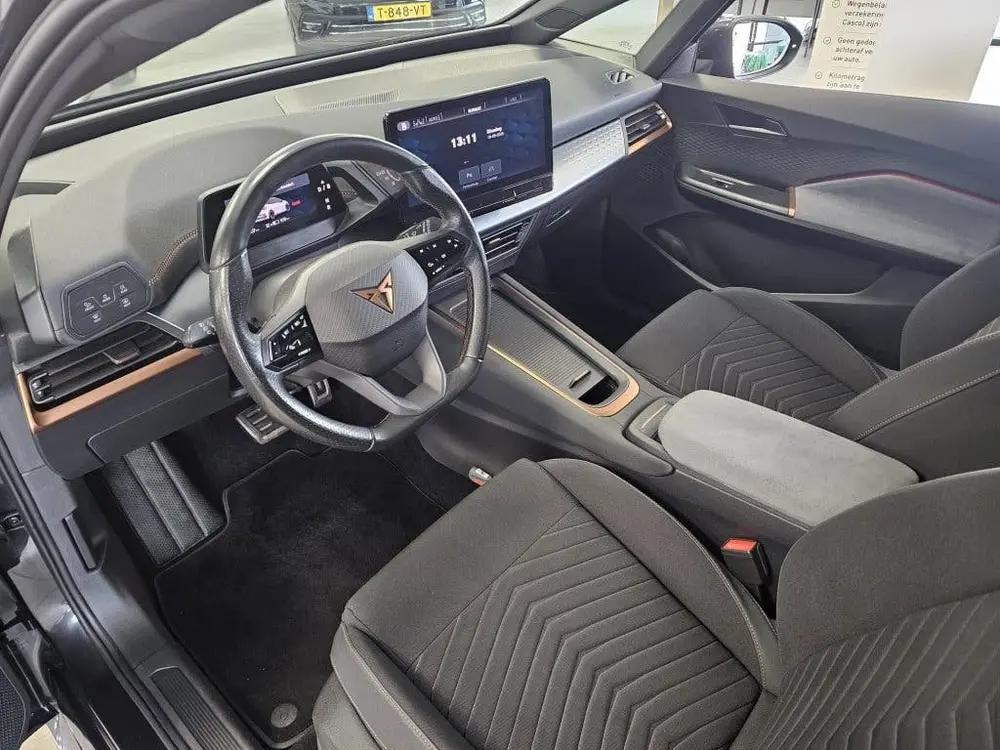 Cupra Born Adrenaline One uit 2022, foto 6