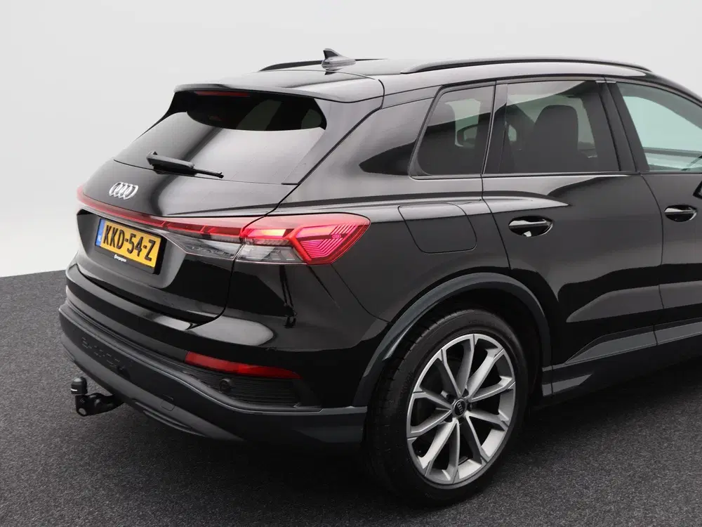 Audi Q4 e-tron 40 S Edition 63 kWh 204 Pk uit 2025, foto 14