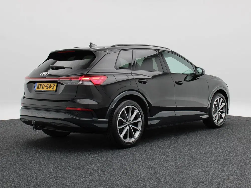 Audi Q4 e-tron 40 S Edition 63 kWh 204 Pk uit 2025, foto 2