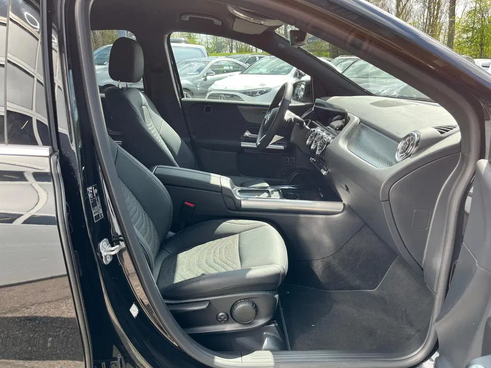 Mercedes-Benz B-Klasse 250 e Business Solution Luxury Line uit 2026, foto 4