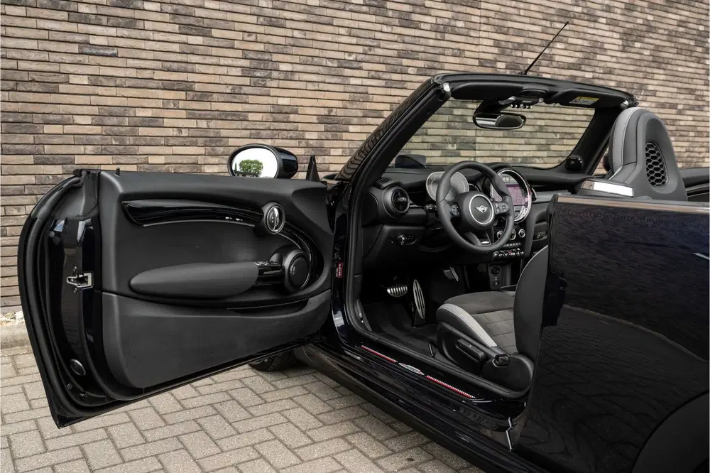 Mini Cabrio 2.0 John Cooper Works F1 Aut. uit 2023, foto 15