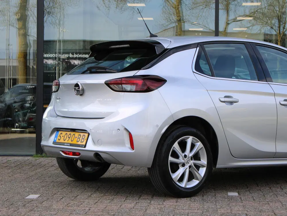 Opel Corsa 1.2 Elegance uit 2022, foto 11