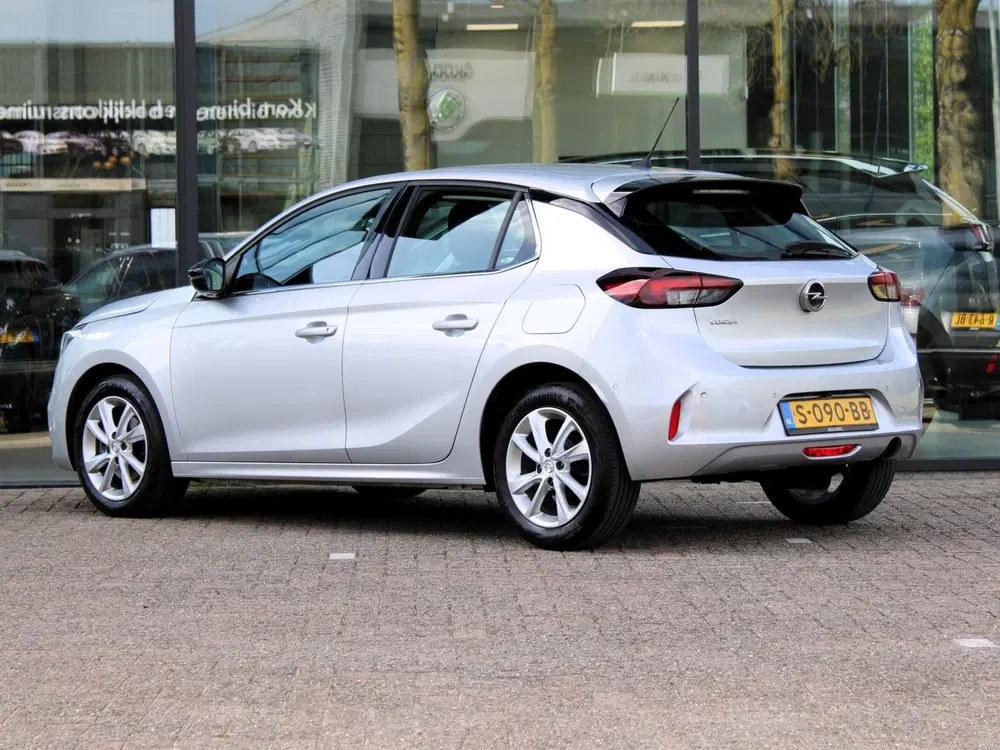 Opel Corsa 1.2 Elegance uit 2022, foto 2