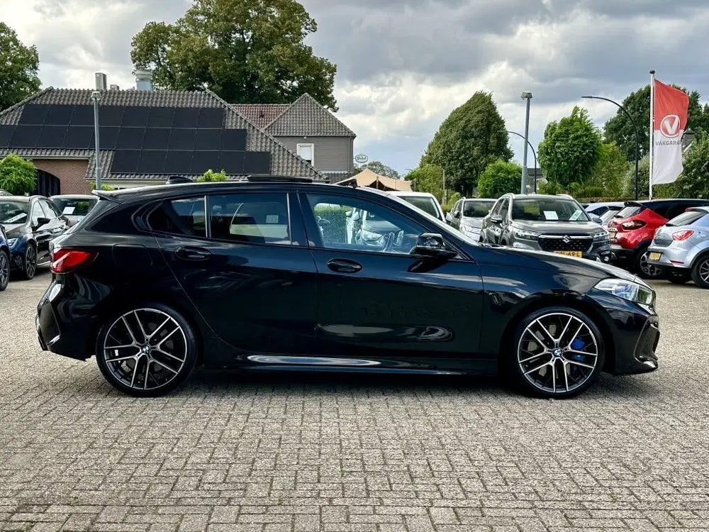 BMW 1-serie M135i xDrive High Executive Pano Head-up K uit 2020, foto 11