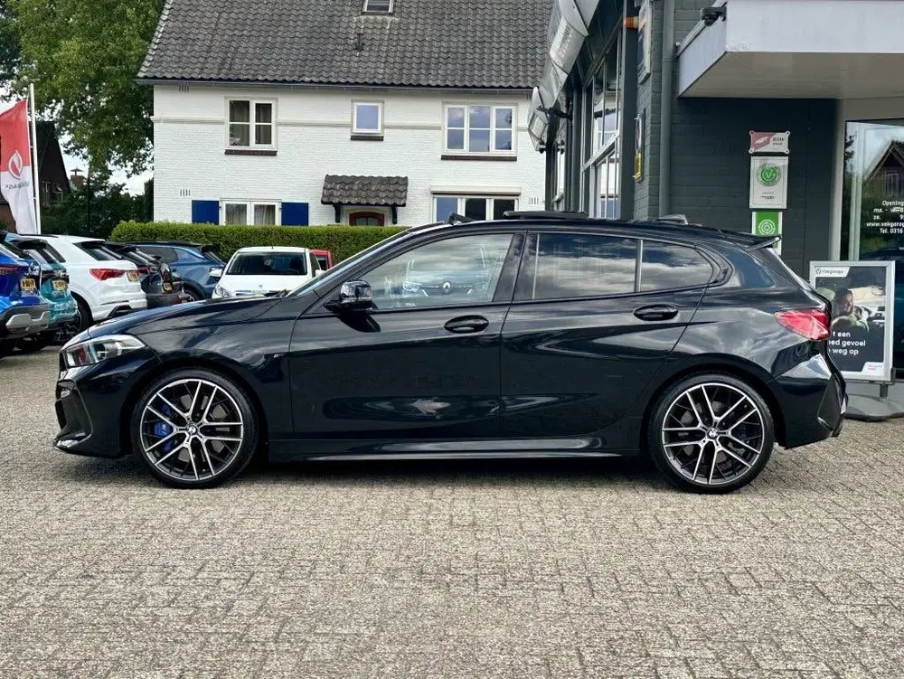 BMW 1-serie M135i xDrive High Executive Pano Head-up K uit 2020, foto 12