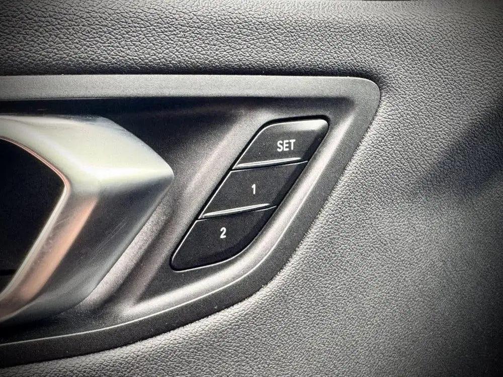 BMW 1-serie M135i xDrive High Executive Pano Head-up K uit 2020, foto 6