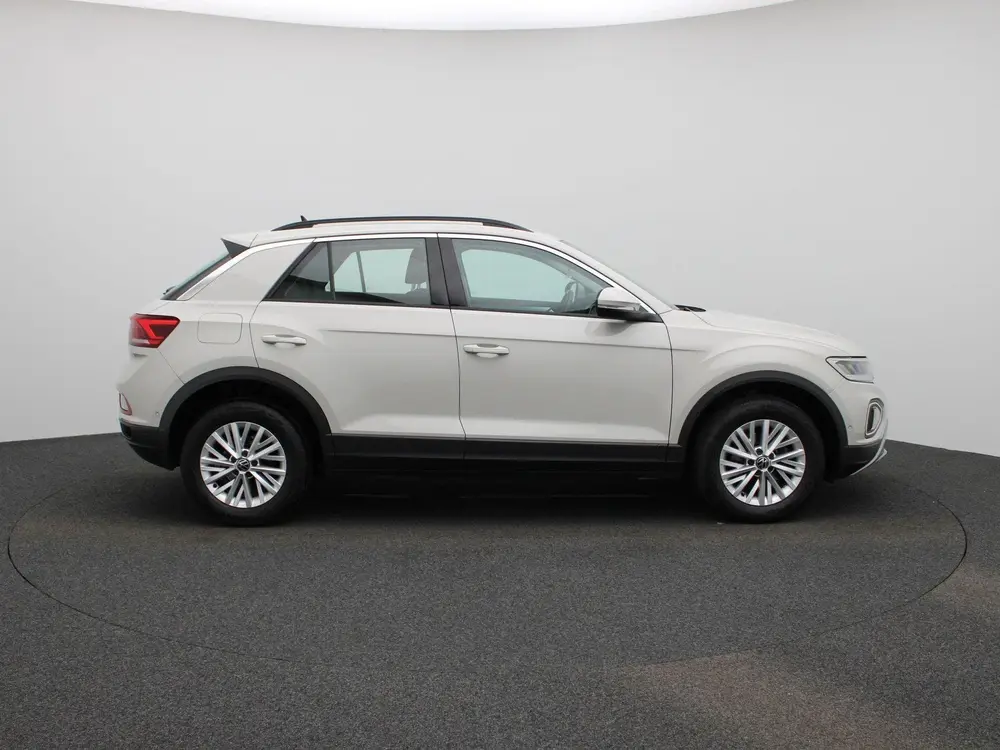 Volkswagen T-Roc 1.5 TSI Life Business uit 2023, foto 6