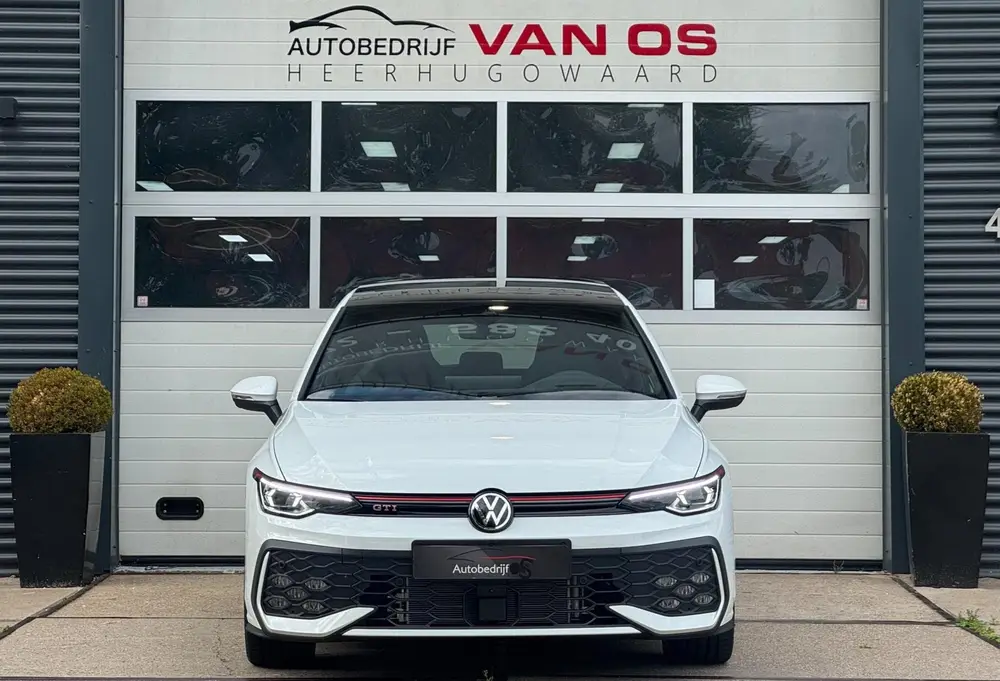 Volkswagen Golf 8.5 2.0 TSI GTI l 265pk l 360 camera l Panor uit 2025, foto 2
