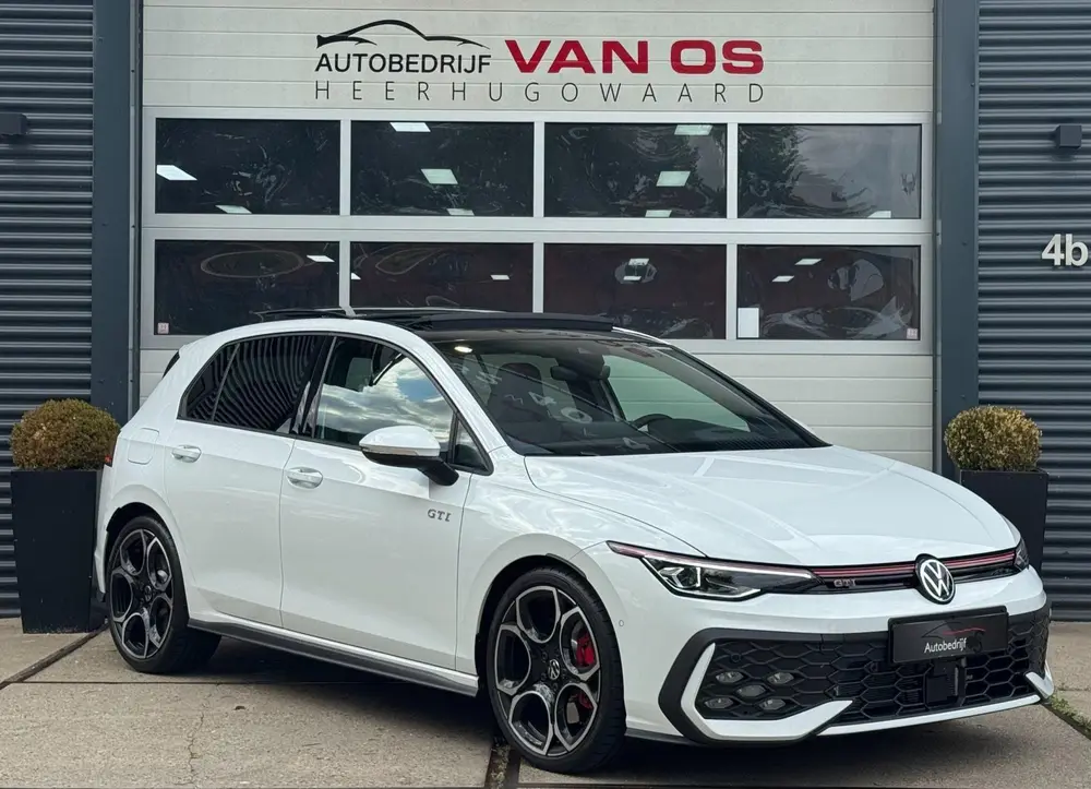 Volkswagen Golf 8.5 2.0 TSI GTI l 265pk l 360 camera l Panor uit 2025, foto 3
