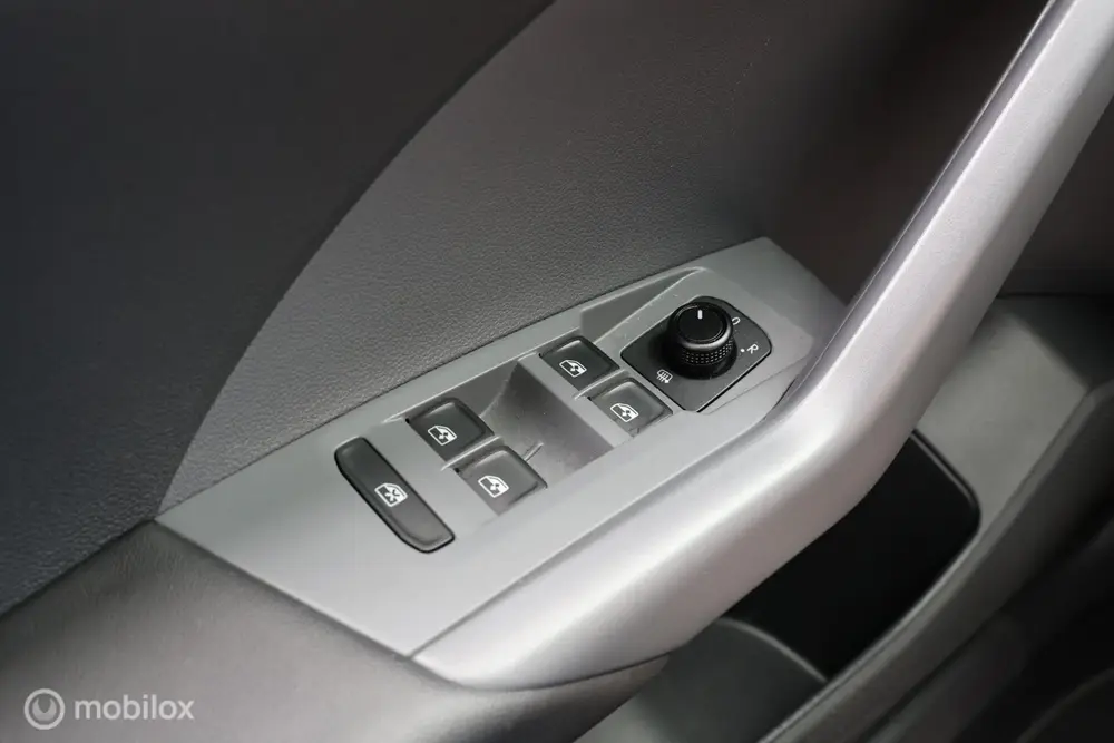 Volkswagen T-Cross 1.0 TSI | Carplay I DAB uit 2021, foto 17