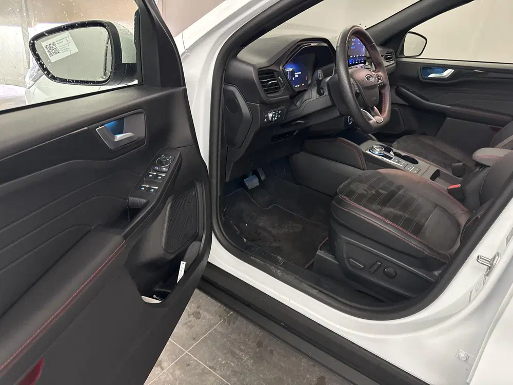 Ford Kuga 2.5 PHEV ST-Line X Trekhaak Wegklapbaar uit 2023, foto 7