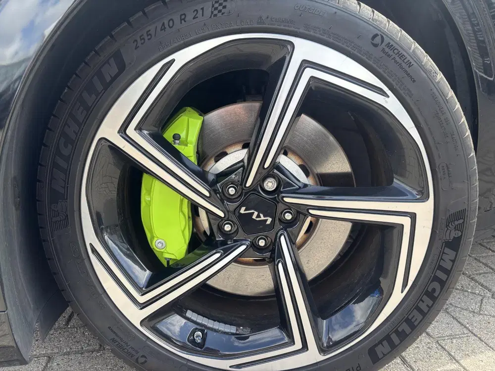 Kia EV6 GT AWD 77.4 kWh GT uitvoering uit 2023, foto 2