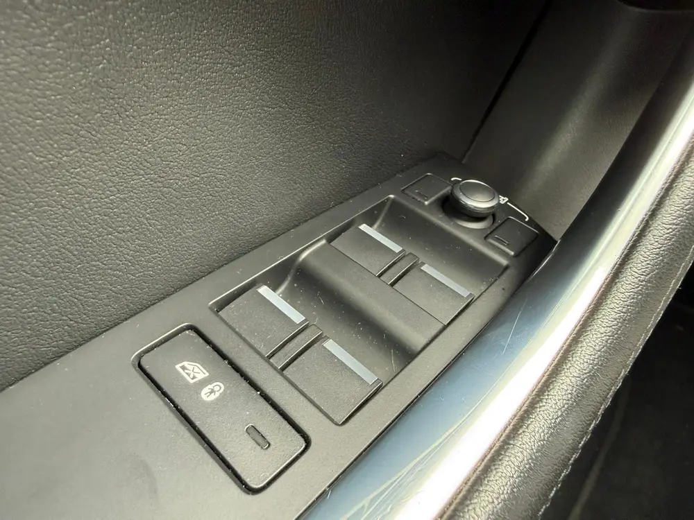 Jaguar XE 2.0 P250 S *Cruise Control & Navigatie* uit 2020, foto 15