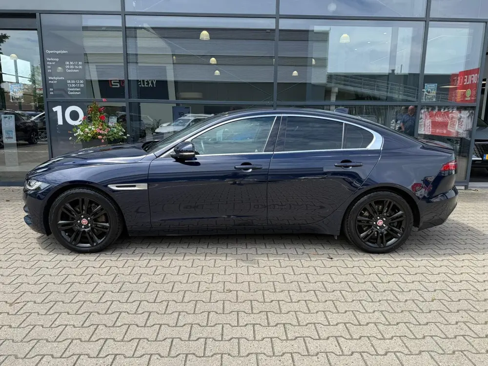 Jaguar XE 2.0 P250 S *Cruise Control & Navigatie* uit 2020, foto 5