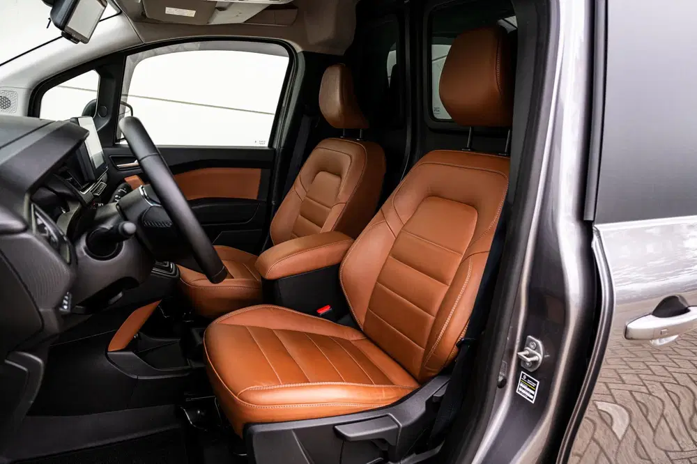 Renault Kangoo 1.3 TCe 130pk Automaat Luxe uit 2023, foto 3