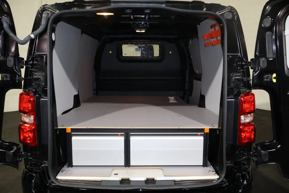 Opel Vivaro 2.0 BlueHDi 145pk L2 Automaat Airco Naviga uit 2024, foto 15