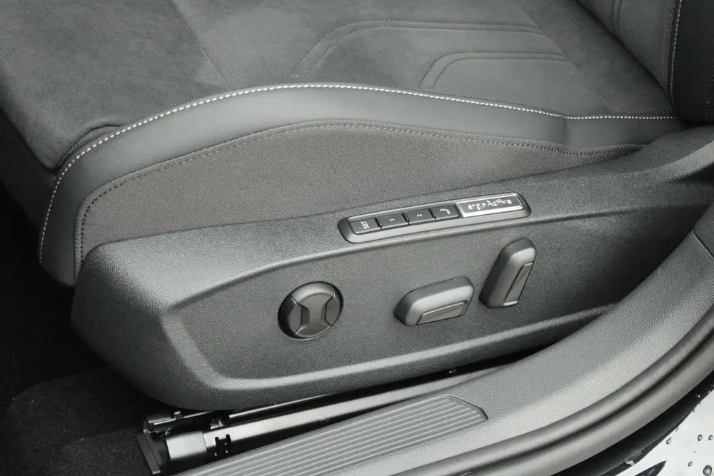 Volkswagen Golf 1.5 eHybrid 204pk Style Edition | Panoramada uit 2026, foto 14