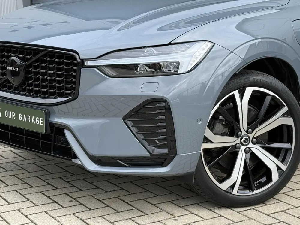 Volvo XC60 T8 Plug-in AWD Ultimate Dark uit 2023, foto 12