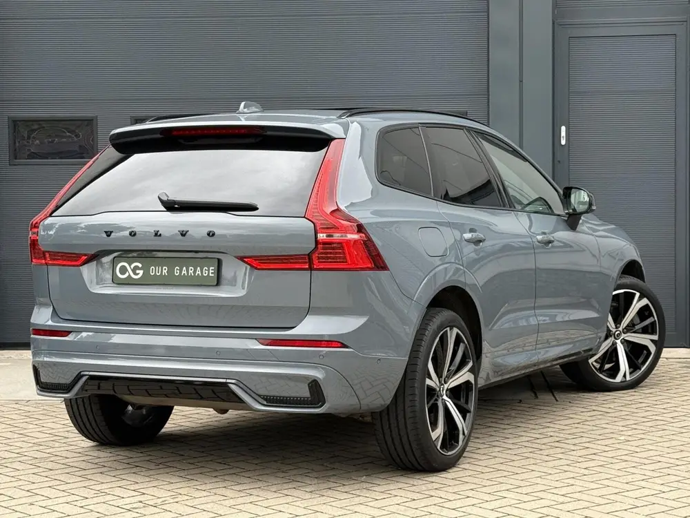 Volvo XC60 T8 Plug-in AWD Ultimate Dark uit 2023, foto 2