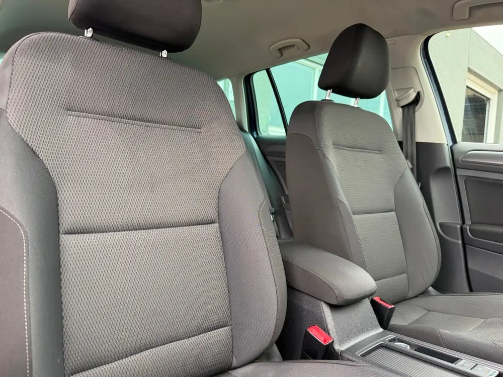 Volkswagen Golf Variant 1.0 TSI Comfortline met parkeersenso uit 2019, foto 15