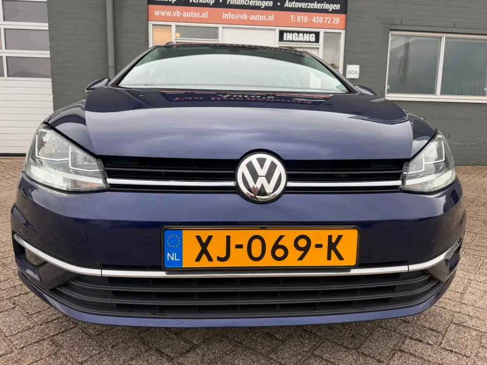 Volkswagen Golf Variant 1.0 TSI Comfortline met parkeersenso uit 2019, foto 2
