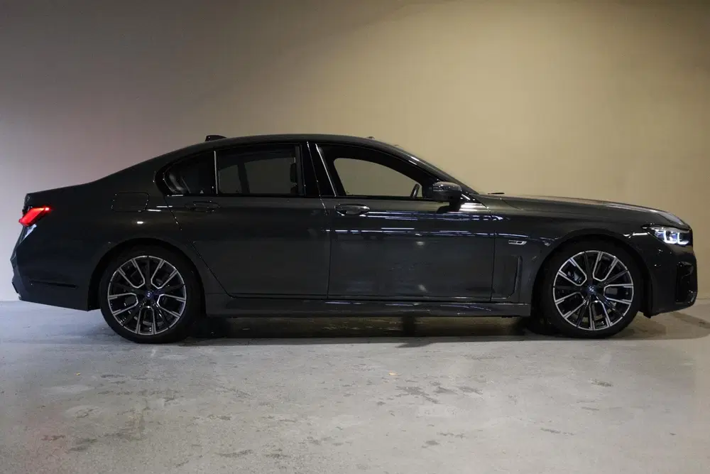 BMW 7-serie 745e High Executive uit 2022, foto 14