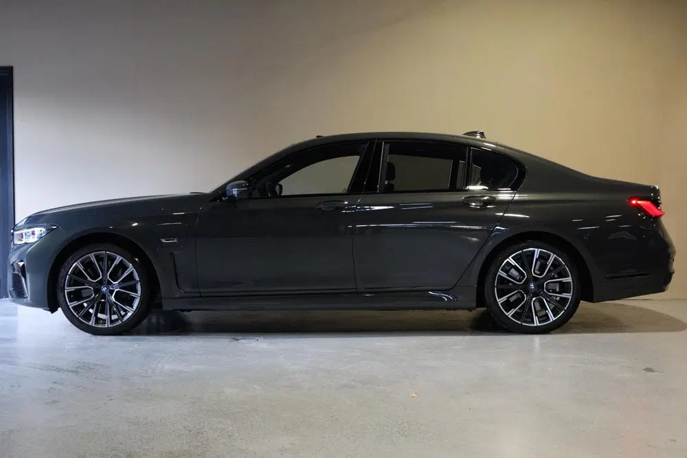 BMW 7-serie 745e High Executive uit 2022, foto 9